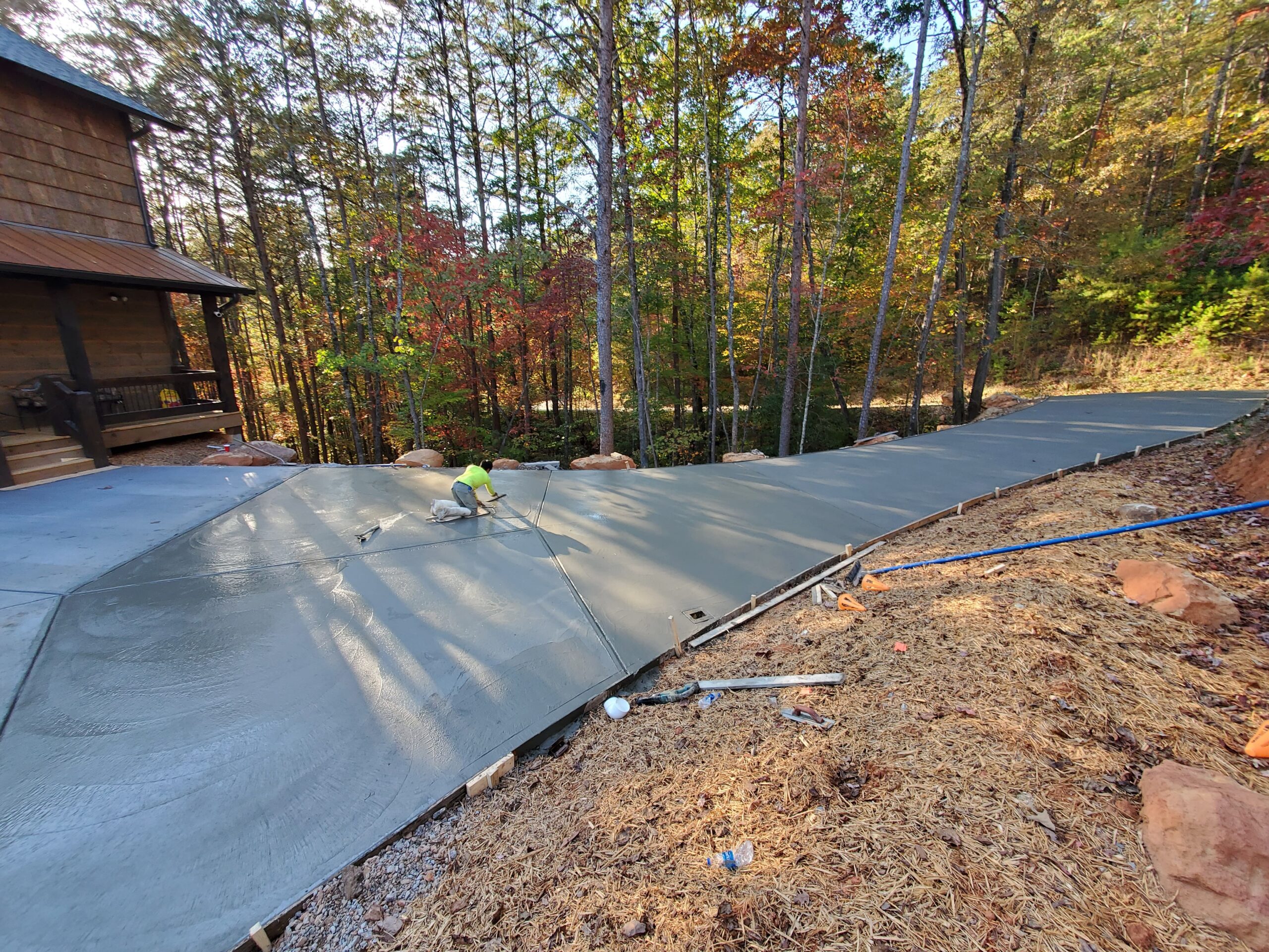 Residential concrete driveway project