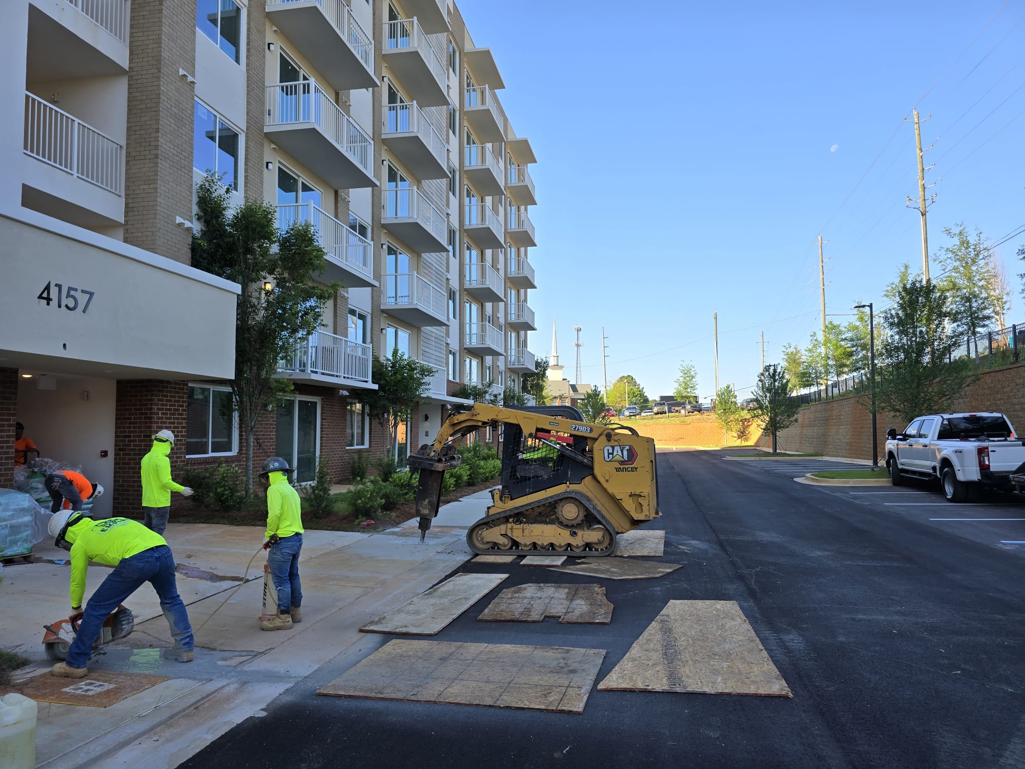 Commercial concrete slab construction project